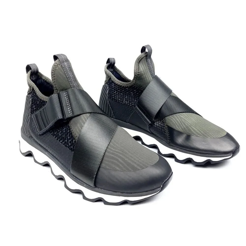 SOREL Kinetic Sneak Alpine Green Tundra Athletic Shoes Womens 9 Gorpcore Running